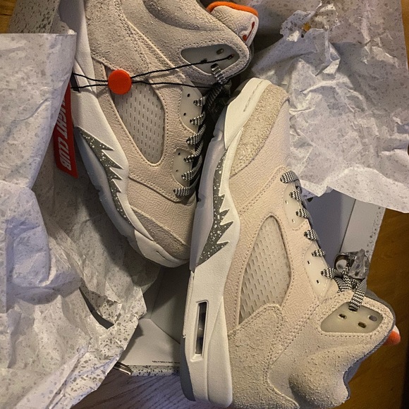 Brand New Jordan 5 Retro SE Craft - Picture 1 of 3